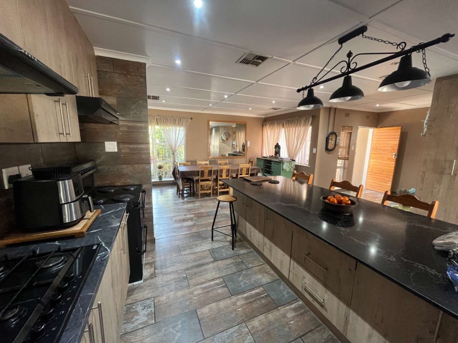 5 Bedroom Property for Sale in Blydeville Northern Cape